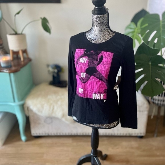 NWT Old Navy Juniors Graphic Tee Long Sleeve Activewear Top - Picture 4 of 6